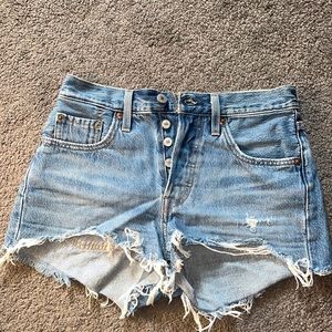 Levi’s 501 jeans shorts W25